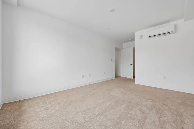 Milwaukee County apartments for rent - image - Buca Townhome Primary Bedroom