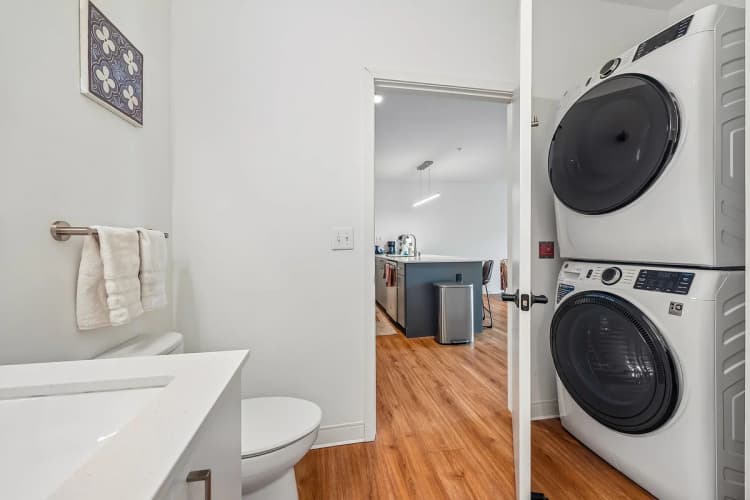 Milwaukee County apartments for rent - image - Supermoon Laundry