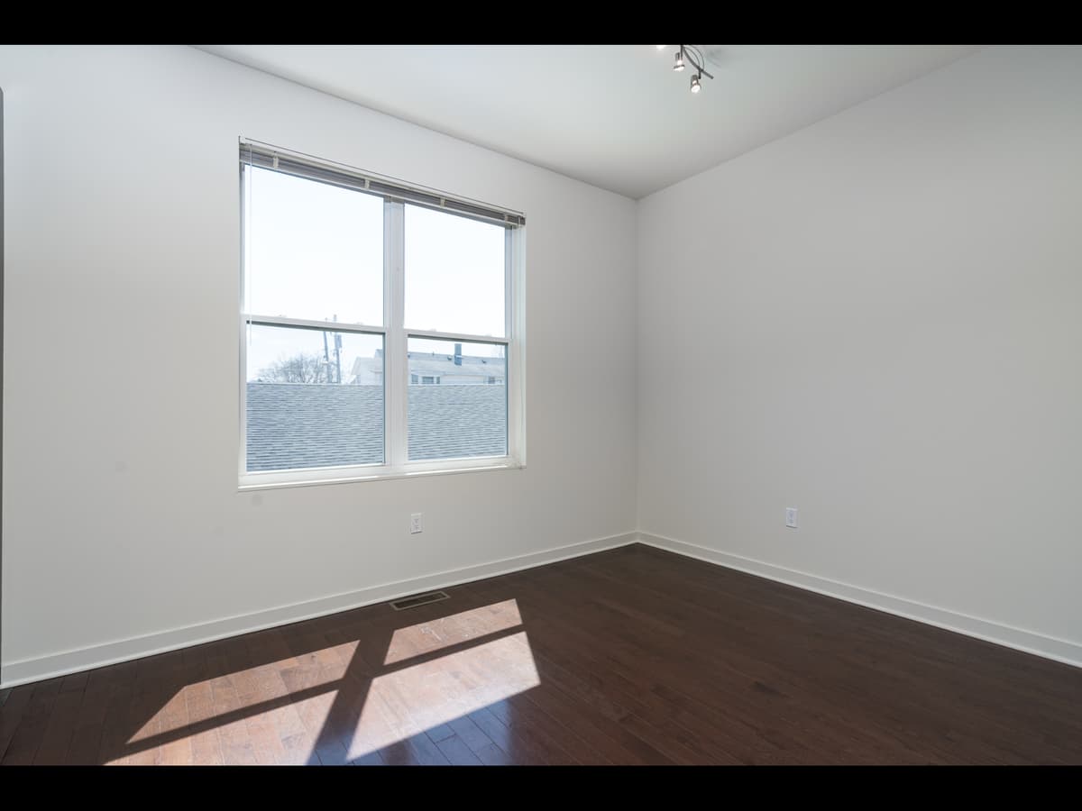 Milwaukee County apartments for rent - image - Bedroom