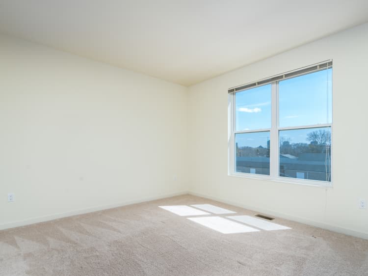 Milwaukee County apartments for rent - image - Bedroom
