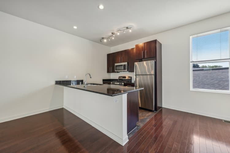 Milwaukee County apartments for rent - image - Kitchen