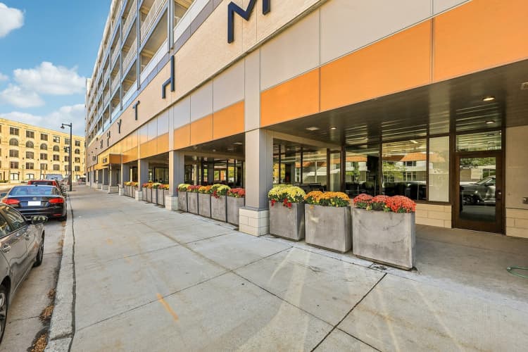 Milwaukee County apartments for rent - image - Rhythm Exterior
