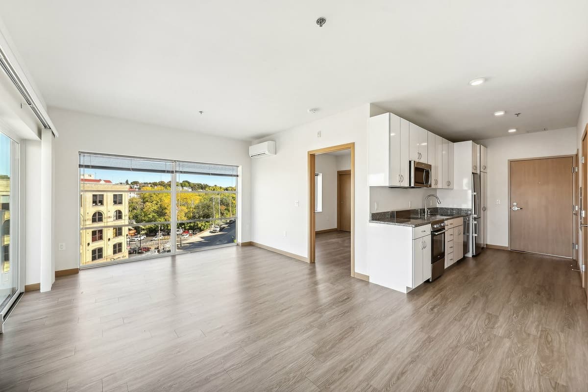 Milwaukee County apartments for rent - image - N Water St-014