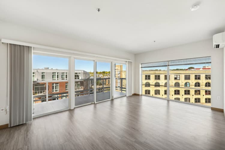 Milwaukee County apartments for rent - image - N Water St-013