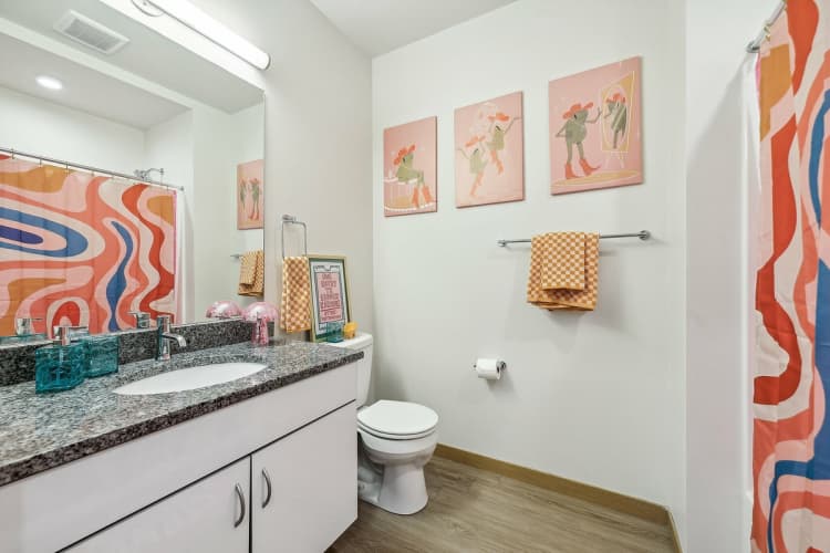 Milwaukee County apartments for rent - image - N Water St-030