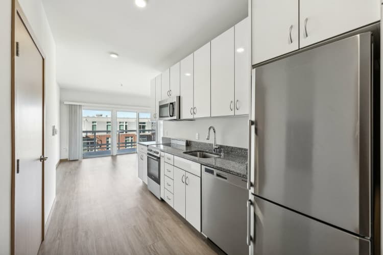 Milwaukee County apartments for rent - image - N Water St-028