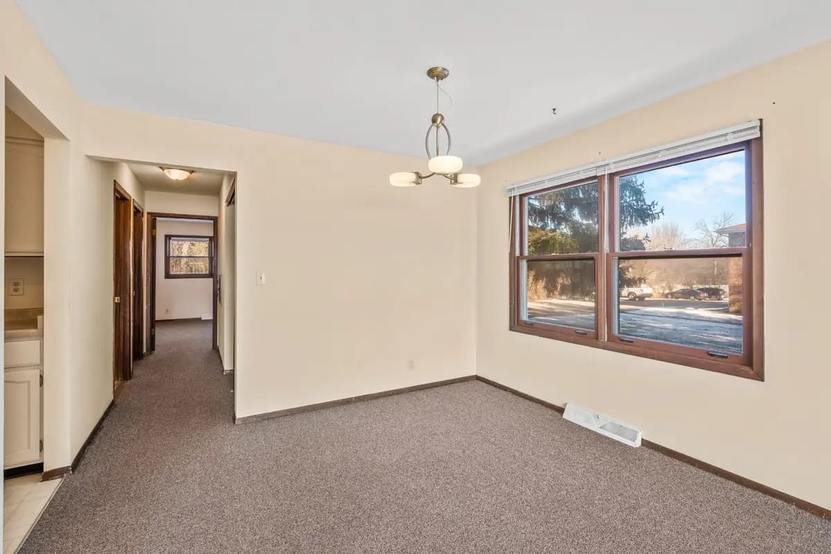 Milwaukee County apartments for rent - Property image - Good Hope Apartments - 3
