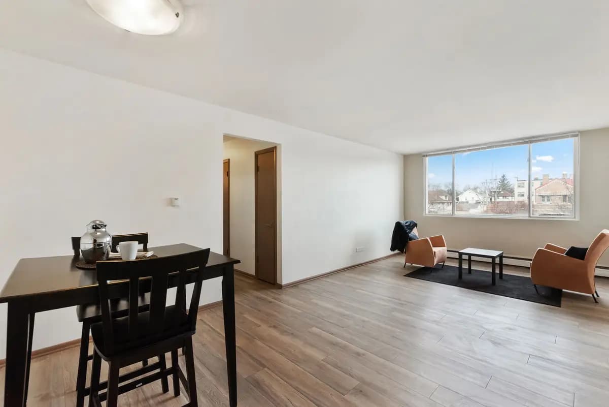 Milwaukee County apartments for rent - Property image - OAKLAND AVENUE - 3