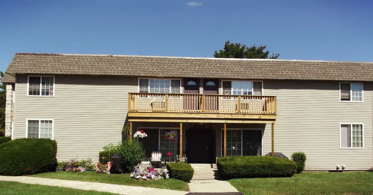 Milwaukee County apartments for rent - Property image - Apartment Homes of Wildwood Preserve - 3