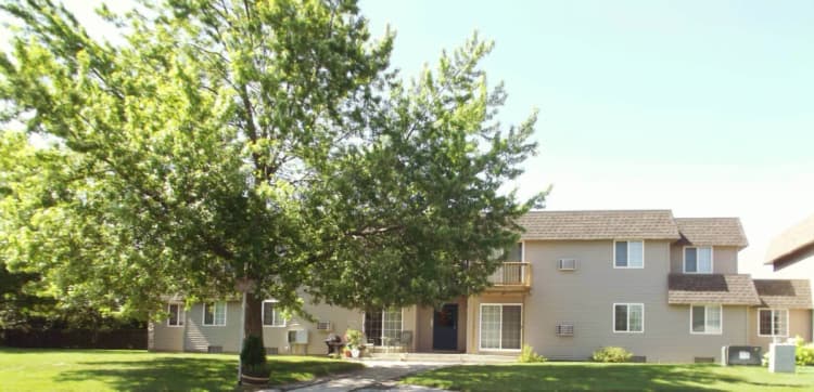 Milwaukee County apartments for rent - image - wildwood-preserve-exterior786274-1920w.webp