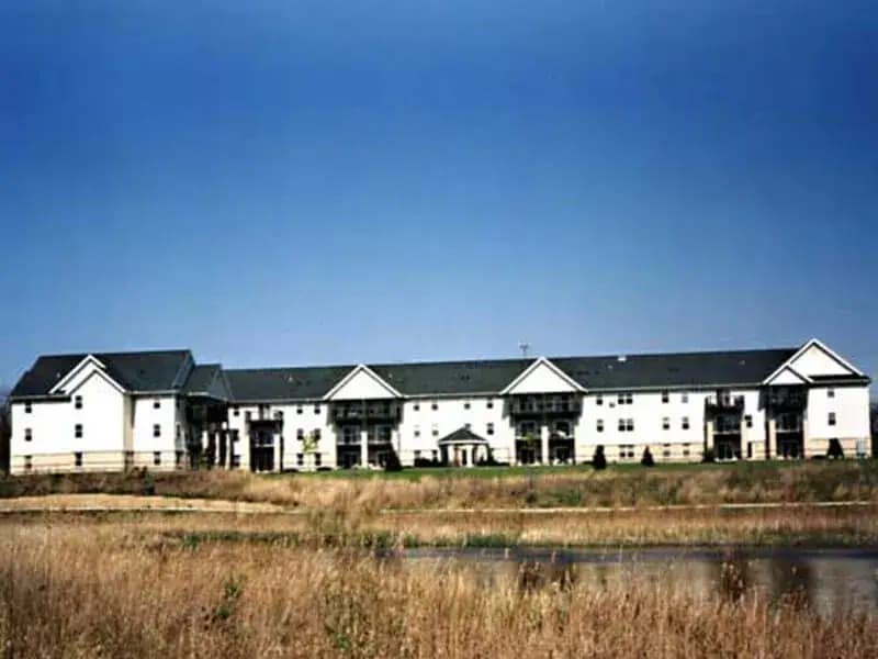 Milwaukee County apartments for rent - Property image - White Oaks Apartment Homes - 2