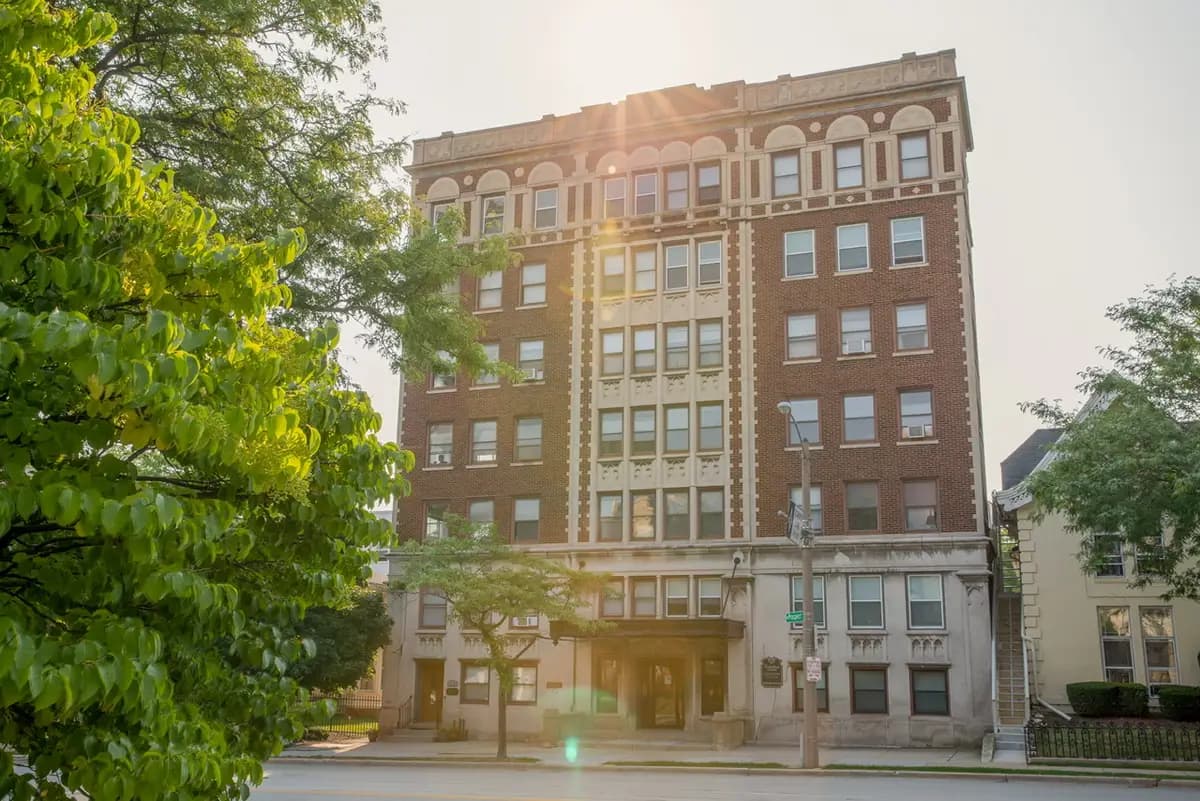 Milwaukee County apartments for rent - Property image - Lakeshore Apartments - 1