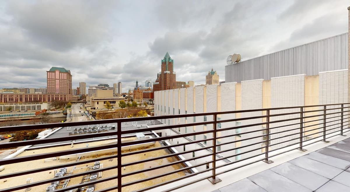 Milwaukee County apartments for rent - Property image - Journal Commons - 1