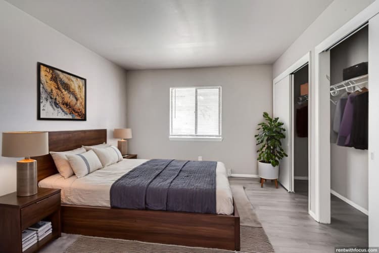 Milwaukee County apartments for rent - image - large (30).jpg