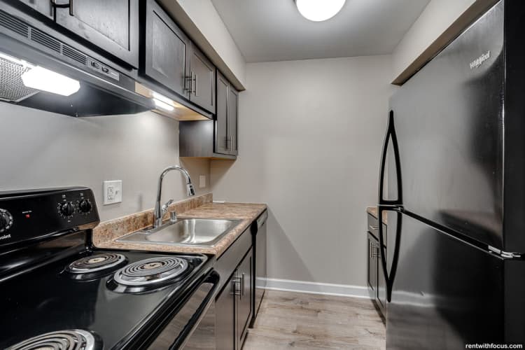 Milwaukee County apartments for rent - image - large (47).jpg