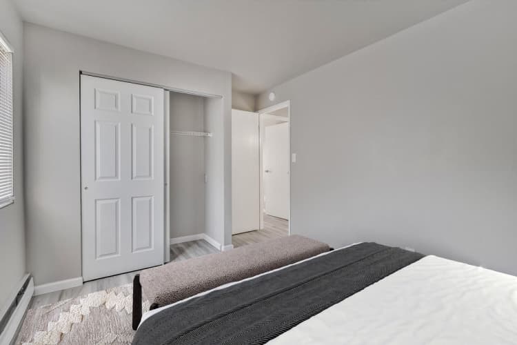 Milwaukee County apartments for rent - image - large (10).jpeg
