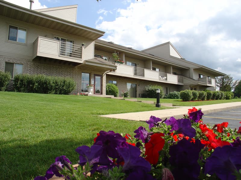 Milwaukee County apartments for rent - Property image - Fairway Meadows Apartments - 1