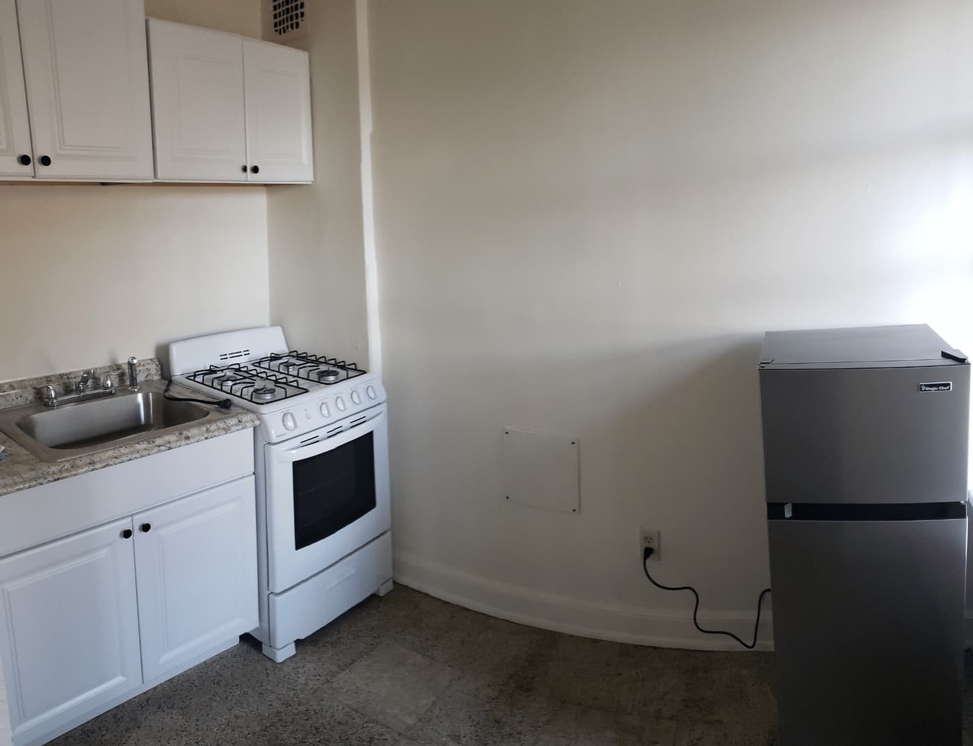 Milwaukee County apartments for rent - Property image - Franklin Hall - 3