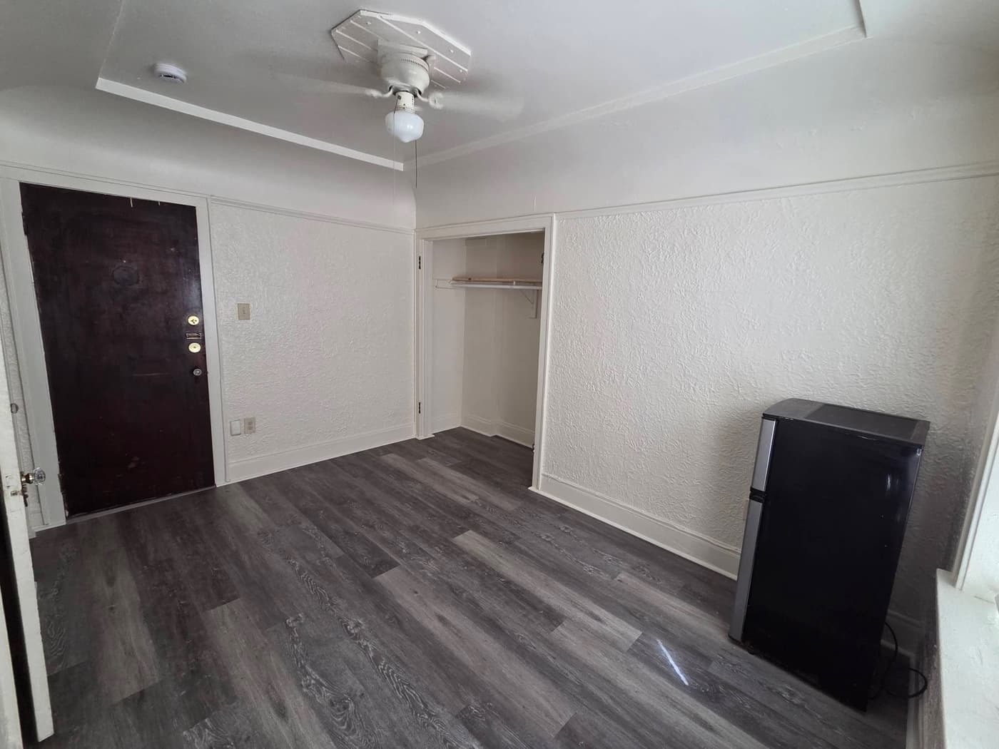 Milwaukee County apartments for rent - Property image - 1447 N. Franklin Pl. - 3