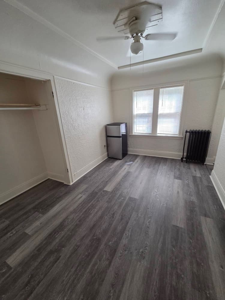 Milwaukee County apartments for rent - image - d5e505c415db3091b30f0c06c58e1d313b7f7eee-1.jpg