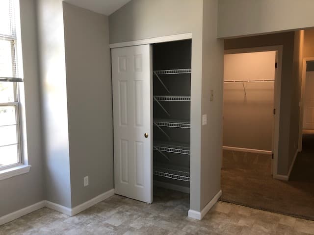 Milwaukee County apartments for rent - image - IMG_4109.jpg