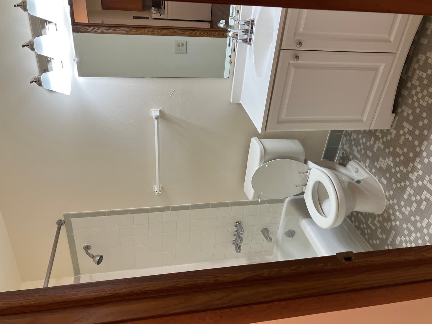 Milwaukee County apartments for rent - Property image - Park Side Pool - 3