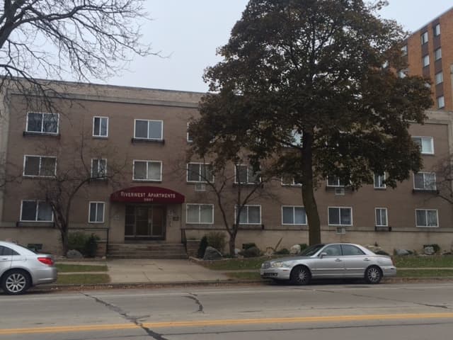 Milwaukee County apartments for rent - Property image - RiverWest Apartments - 2