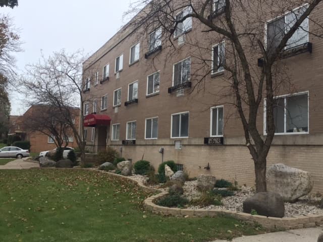 Milwaukee County apartments for rent - Property image - RiverWest Apartments - 3