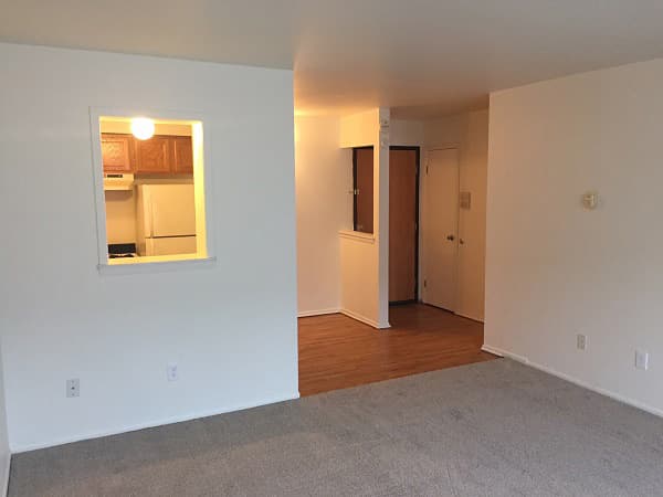 Milwaukee County apartments for rent - Property image - River Rise Apartments - 2