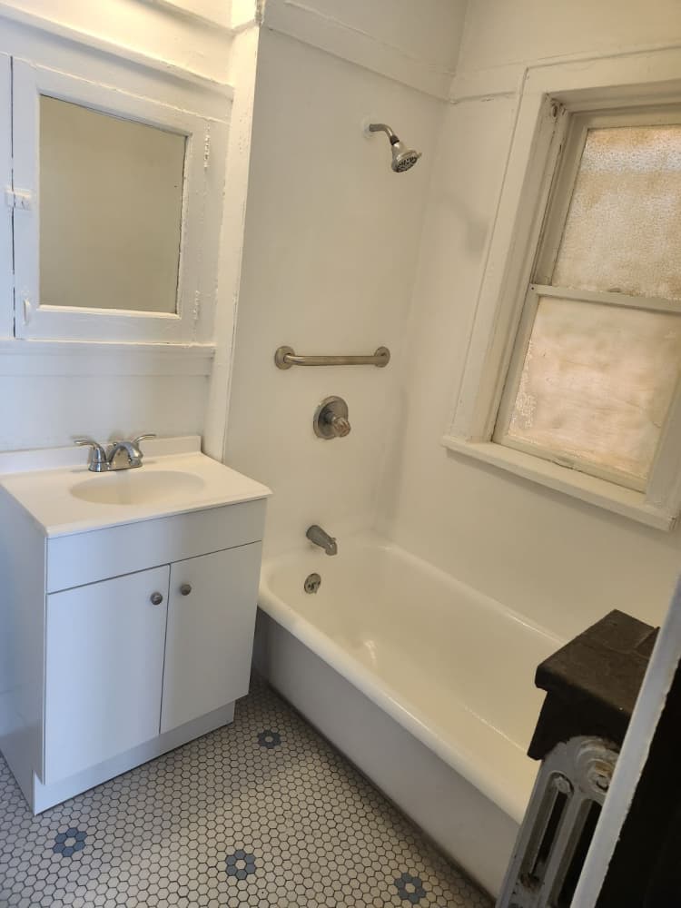 Milwaukee County apartments for rent - image - 1853075200456509125.jpg