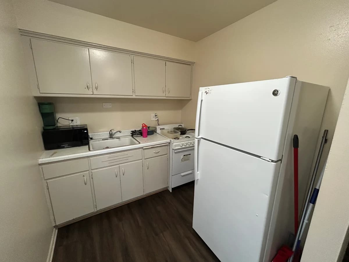 Milwaukee County apartments for rent - Property image - 1422 S 7th St - 3
