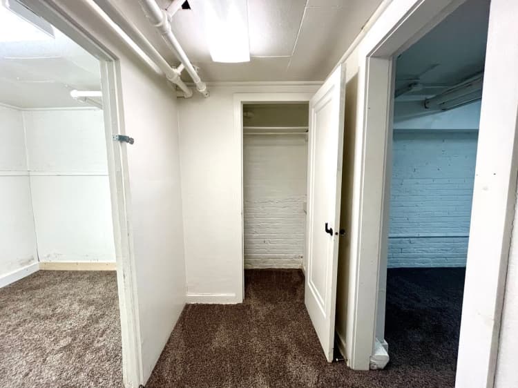 Milwaukee County apartments for rent - image - large (4).jpeg