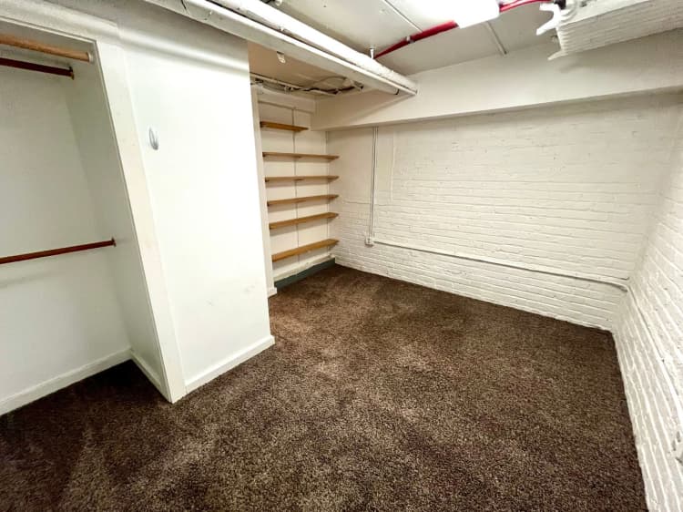 Milwaukee County apartments for rent - image - large (8).jpeg