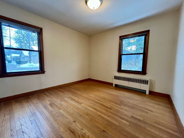 Milwaukee County apartments for rent - image - large (11).jpeg