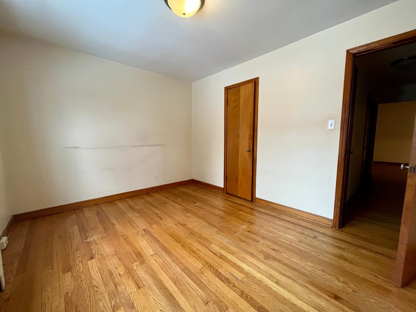 Milwaukee County apartments for rent - image - large (14).jpeg