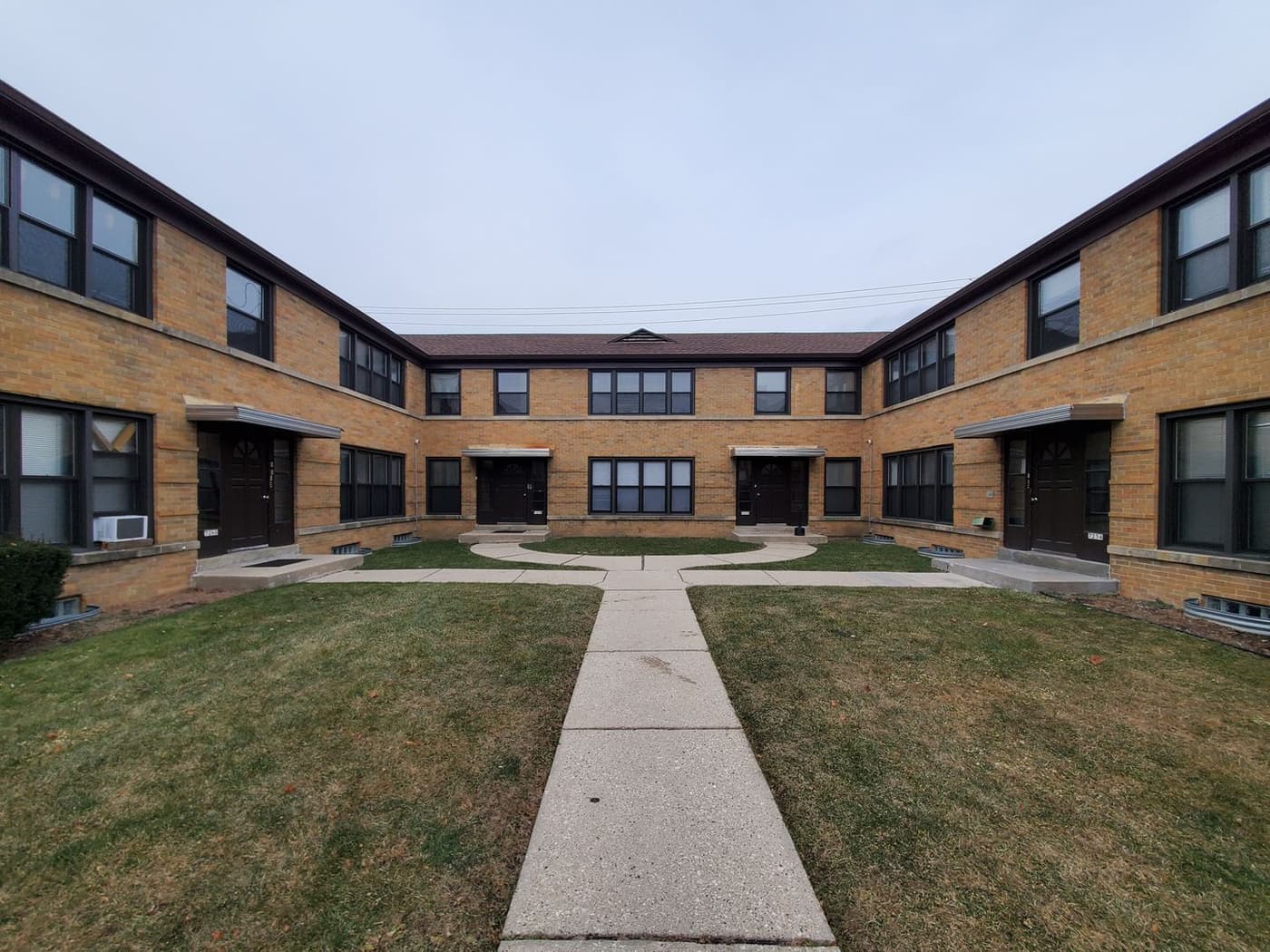 Milwaukee County apartments for rent - image - large.jpg