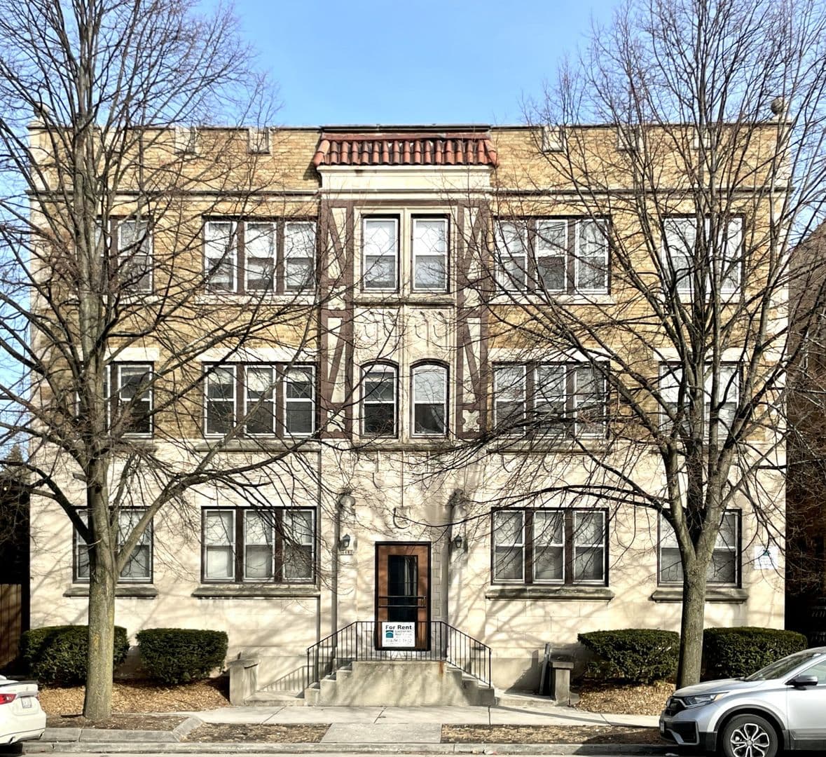 Milwaukee County apartments for rent - Property image - 4480 N Oakland Ave - 1