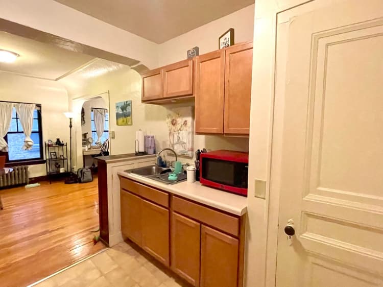 Milwaukee County apartments for rent - image - large (17).jpeg