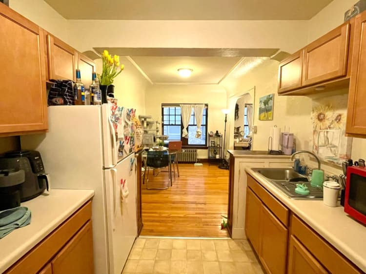 Milwaukee County apartments for rent - image - large (15).jpeg