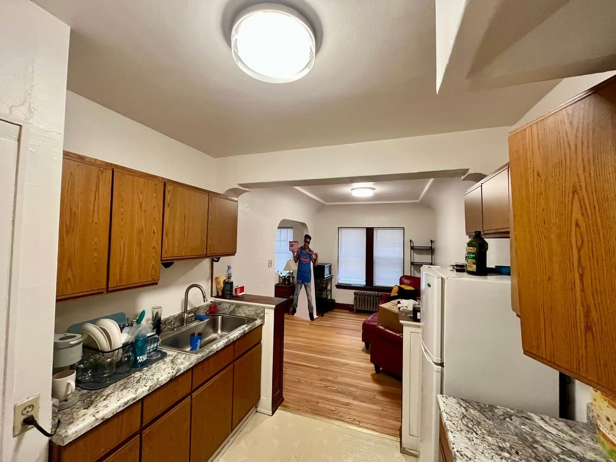 Milwaukee County apartments for rent - image - large (5).jpeg