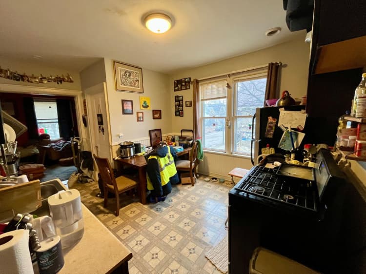 Milwaukee County apartments for rent - image - large (12).jpeg