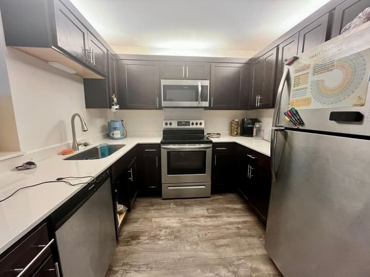 Milwaukee County apartments for rent - image - large (26).jpeg