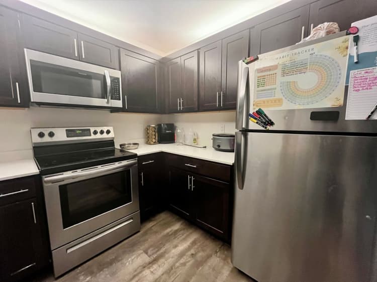 Milwaukee County apartments for rent - image - large (28).jpeg