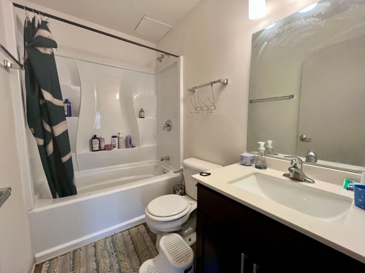 Milwaukee County apartments for rent - image - large (45).jpeg