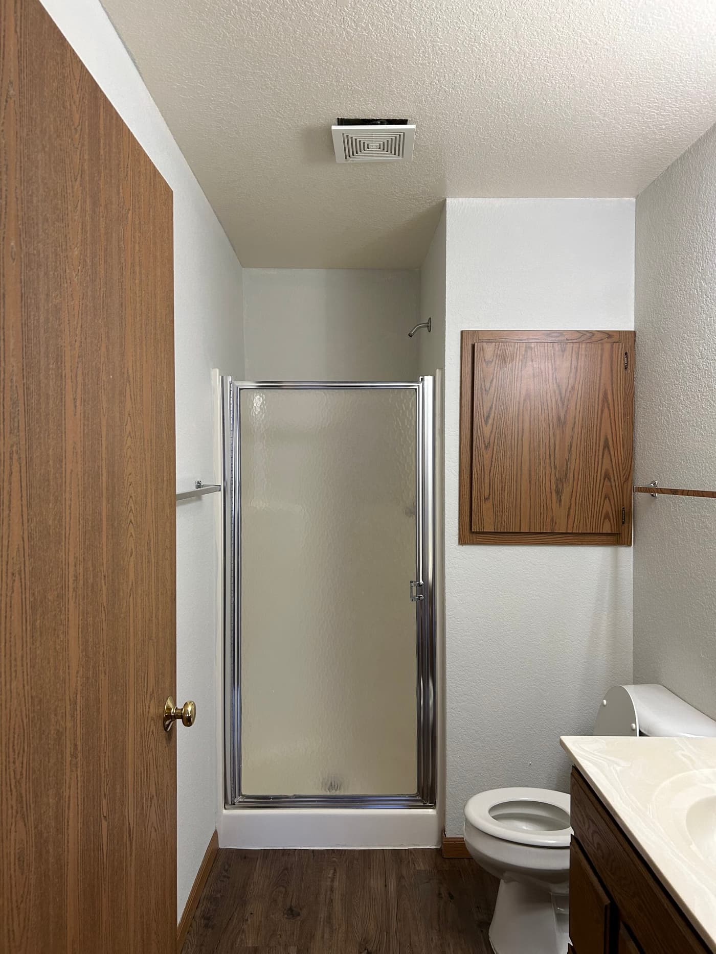 Milwaukee County apartments for rent - image - Master-Bath-scaled.jpg
