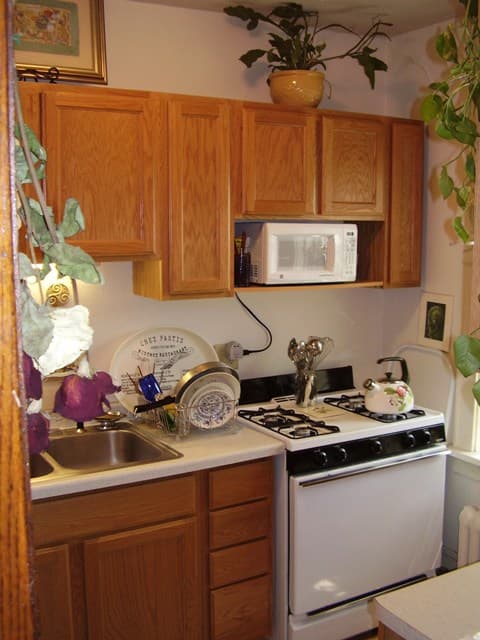 Milwaukee County apartments for rent - Property image - Jarvis Street Apartments - 3