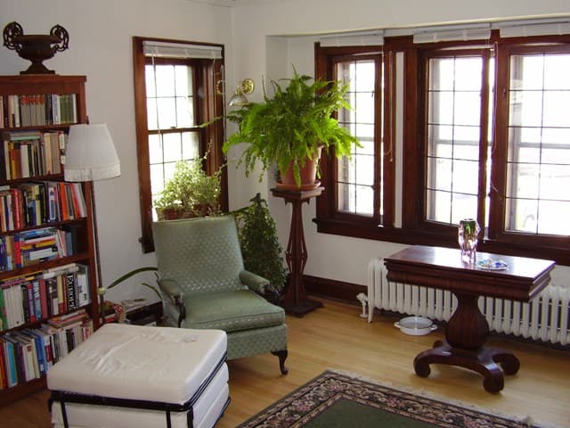 Milwaukee County apartments for rent - Property image - Jarvis Street Apartments - 1