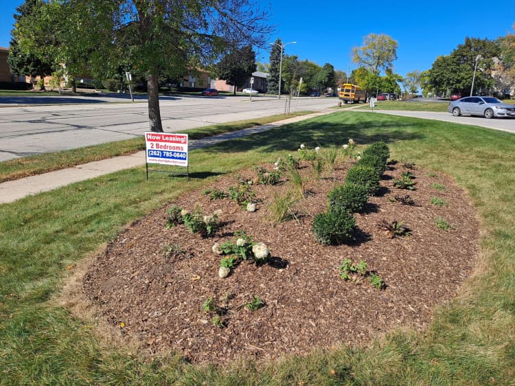 Milwaukee County apartments for rent - image - Mound-with-sign.jpg