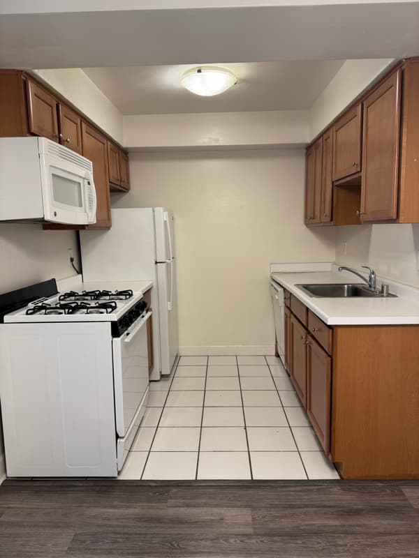 Milwaukee County apartments for rent - Property image - 2131 N Summit Ave - 1