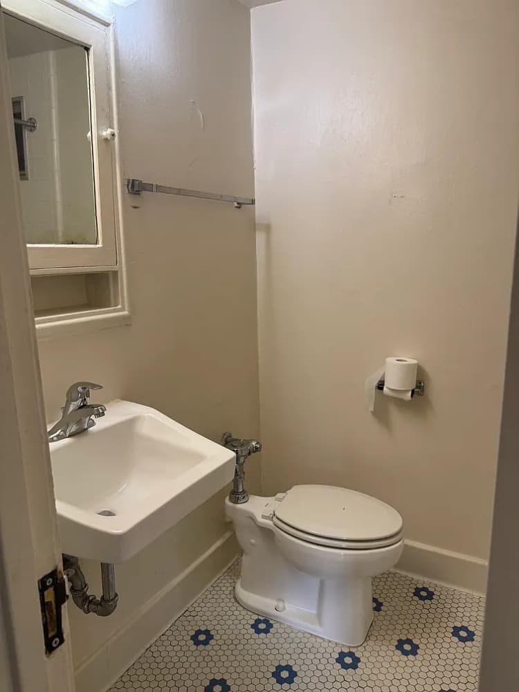 Milwaukee County apartments for rent - image - 7d0e2ee559a1f9ff7f3be6b25664b75b-uncropped_scaled_within_1344_1008.webp